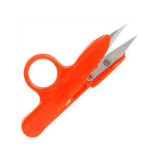 tesoura de arremate